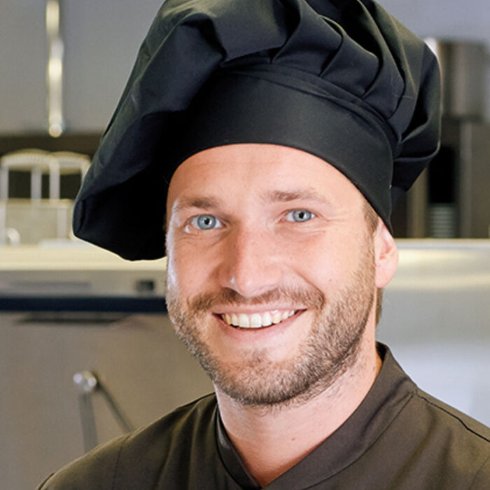 CG Chianti Chef hat Thumbnail
