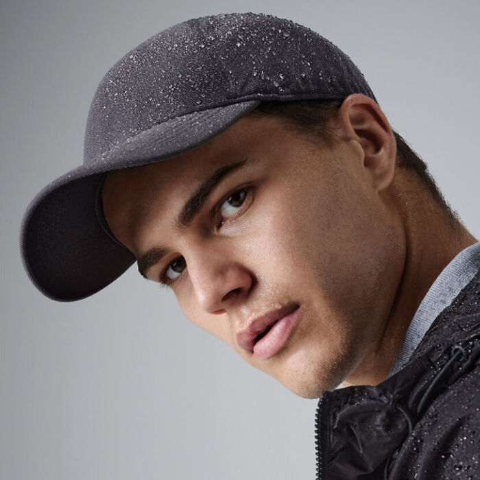 Seamless Waterproof Cap Thumbnail