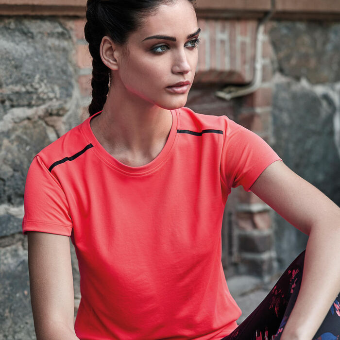 Tee Jays Women's Luxury Sport Tee Thumbnail